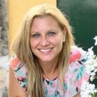 Dr. Raffaella D'Auria avatar image