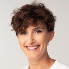 Dr. Anna Skurska avatar image