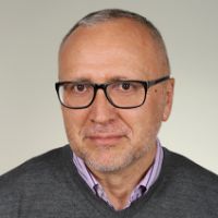 Dr. Roman Andrzejak avatar image