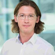 Dr. Michél Hauer avatar image