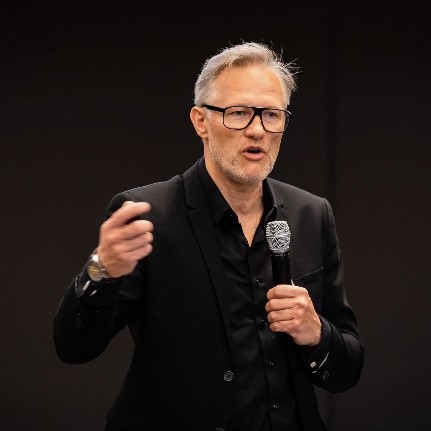 Prof. Dr. Stephan Gerhard Huber avatar image