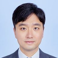 Dr. Yoonshin Kwak avatar image