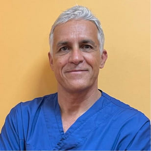 Dr. Alberto Eibenstein avatar image