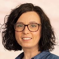 Dr. Estefanía Lidón Sánchez-Safont avatar image