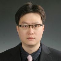 Dr. Kang Hoon Lee avatar image
