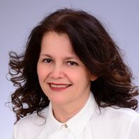 Prof. Dr. Edit Tóth-Molnár avatar image