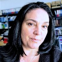 Dr. Luanda Elena Oslobanu avatar image