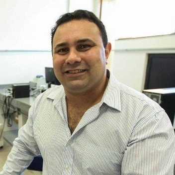 Prof. Dr. Luís Adriano Santos Do Nascimento avatar image