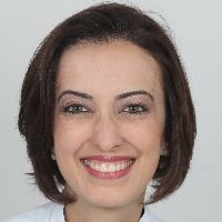 Dr. Lívia Zina avatar image