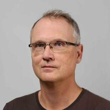 Dr. Roland Hergenröder avatar image