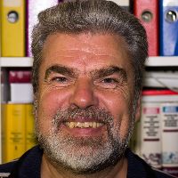 Prof. Dr. Thomas Schleid avatar image