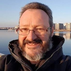 Dr. Alfredo González-Pérez avatar image