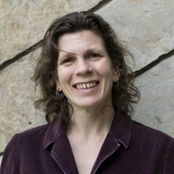 Dr. Stephanie Kampf avatar image