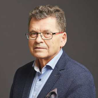 Prof. Dr. Oleg Kapliński avatar image