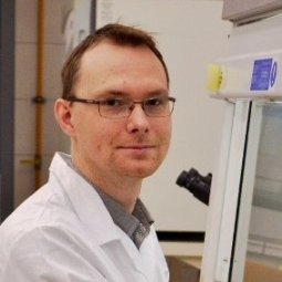Dr. Mateusz Wierzbicki avatar image