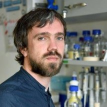 Dr. Maciej Wnuk avatar image