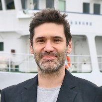 Prof. Dr. Christopher Gomez avatar image