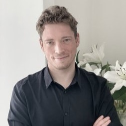 Dr. Maximilian O. Besenhard avatar image