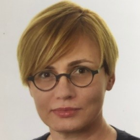 Prof. Dr. Anna Bazan-Krzywoszańska avatar image