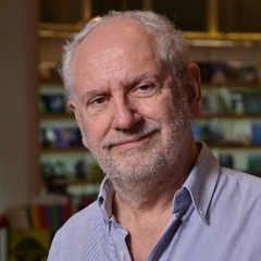 Prof. Dr. Esteban Calzetta avatar image