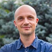 Dr. Benedikt Linder avatar image