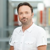 Prof. Dr. Peter Peer avatar image