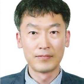 Prof. Dr. Young-Mog Kim avatar image