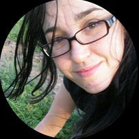 Dr. Mónica Fernández-Aparicio avatar image