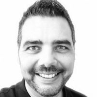 Dr. Roberto Martins avatar image