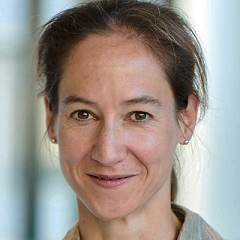 PD. Dr. Eva Freisinger avatar image