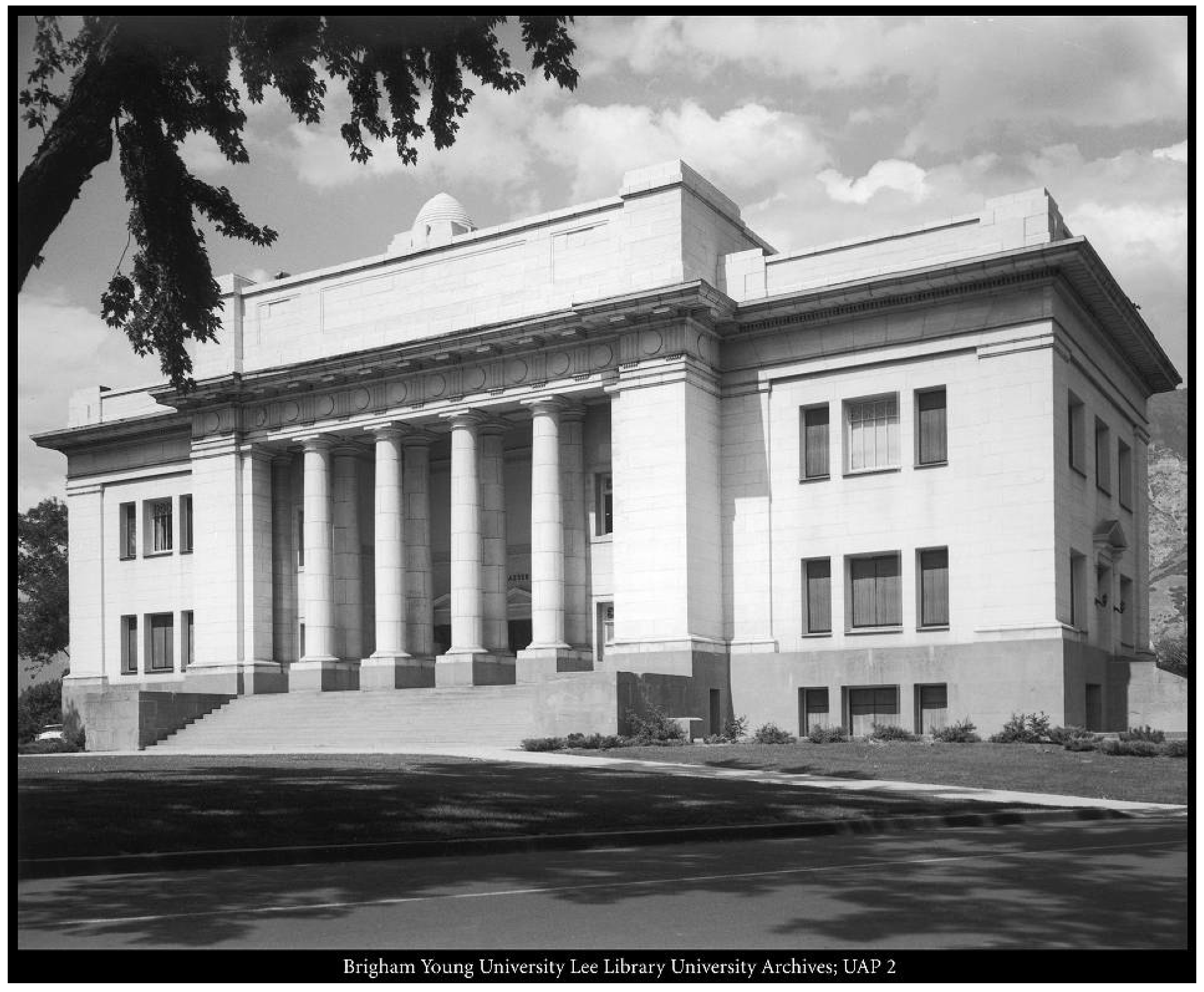 Drones 05 00136 g001