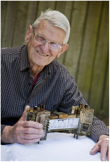 Fluids 02 00011 g006 550