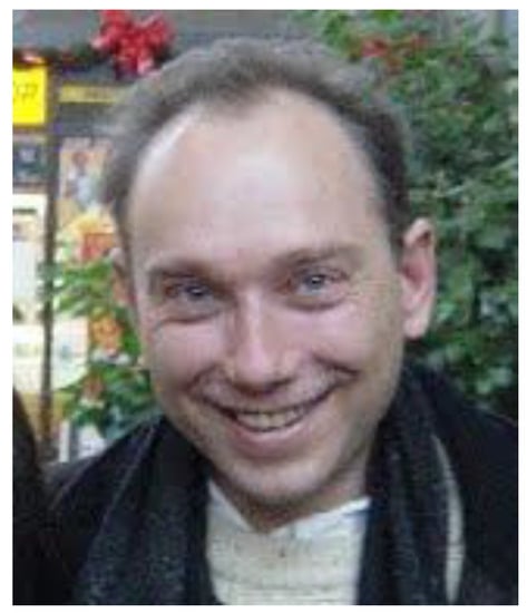 Fluids 02 00011 g011 550