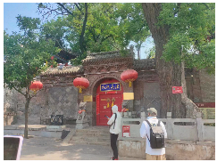 Land 14 01676 i004 Land 14 01676 i004