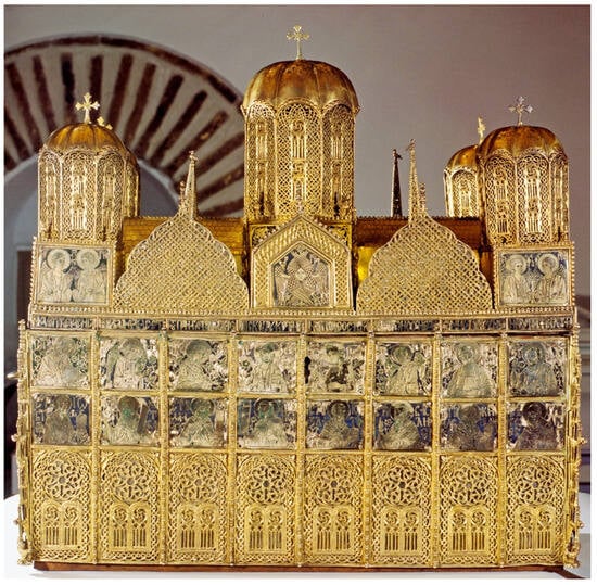 The reliquary of St. Patriarch Niphon II, Dionysiou Monastery, 1515 (after Kalavrezou 2022).