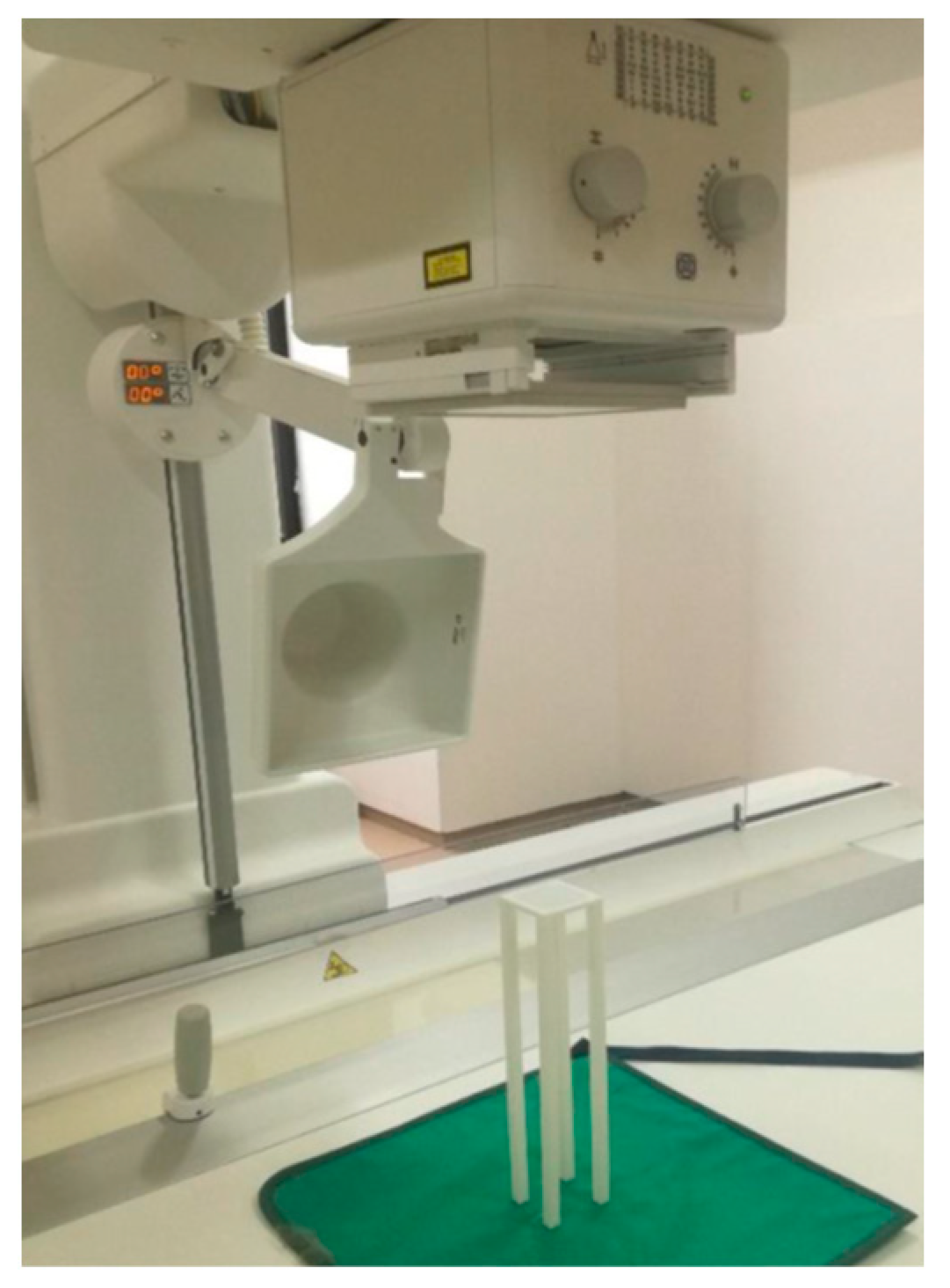 Tomography 11 00032 g001