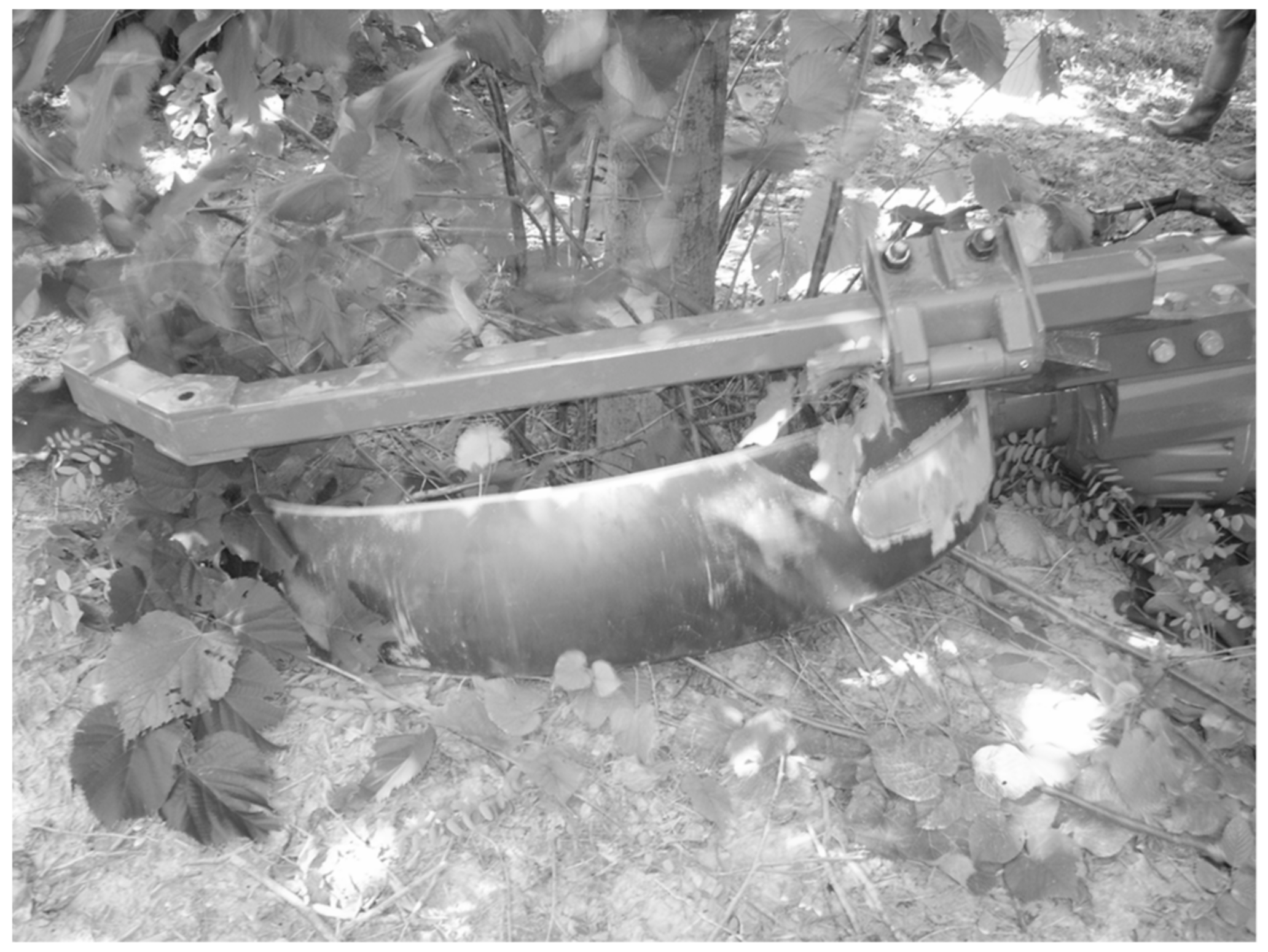 Vibration 06 00015 g001