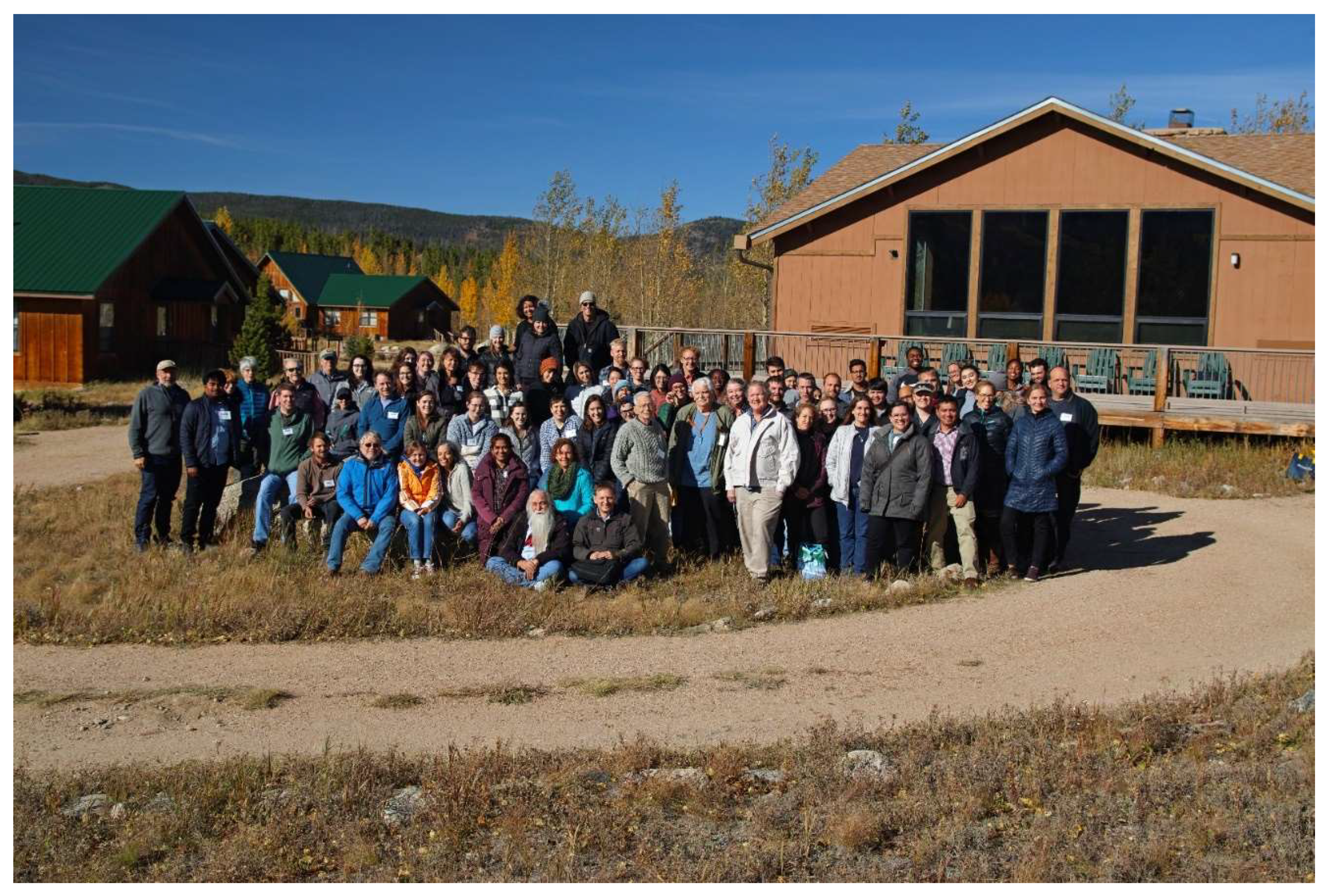 Viruses 12 00085 g001